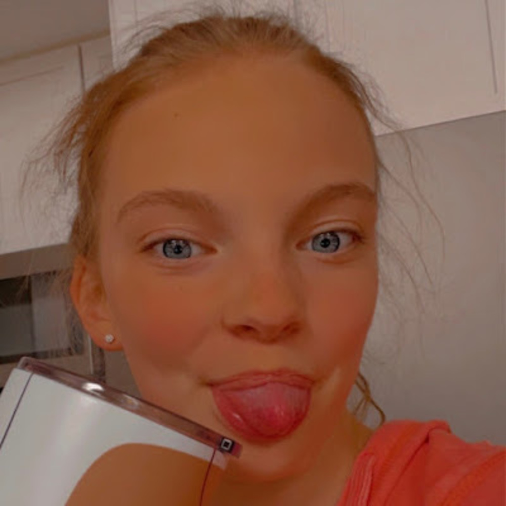 Meet your Posher, Julia